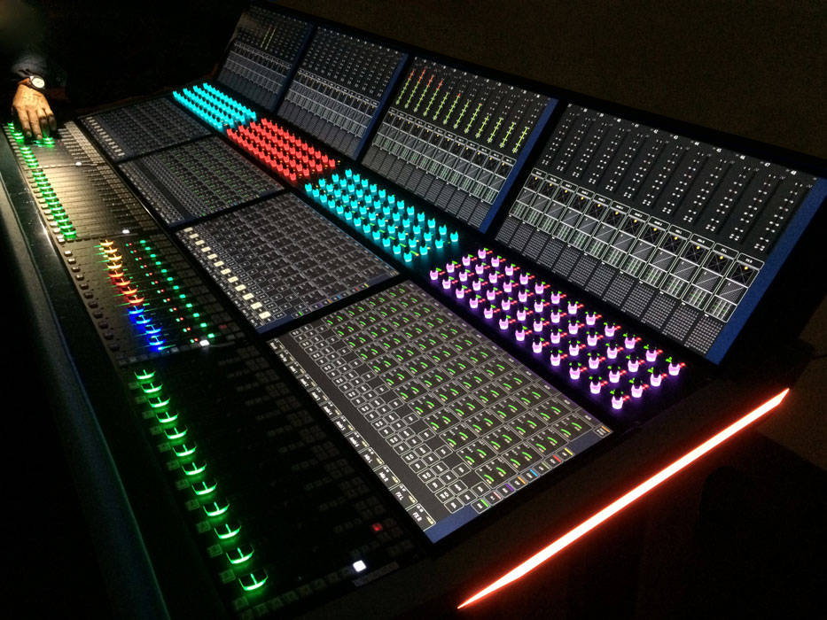 StageTec_Avatus_02_Color