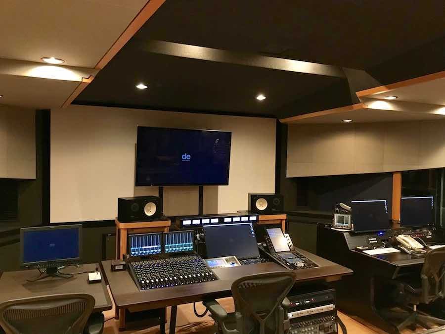Avid S6を採用。DirectOut ANDIAMO2.XT連携VMC-102の編集/ミックス両立ポジション最適化。